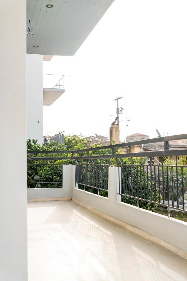 Walnut Home Apartment Near Ancient Olympia Krestena Екстер'єр фото