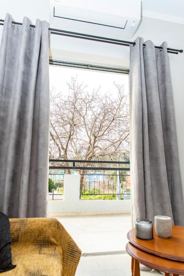 Walnut Home Apartment Near Ancient Olympia Krestena Екстер'єр фото